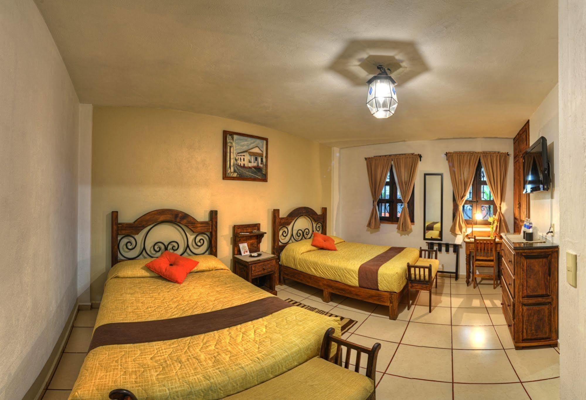 La Casa Del Laurel Hotel Taxco de Alarcon Exterior photo