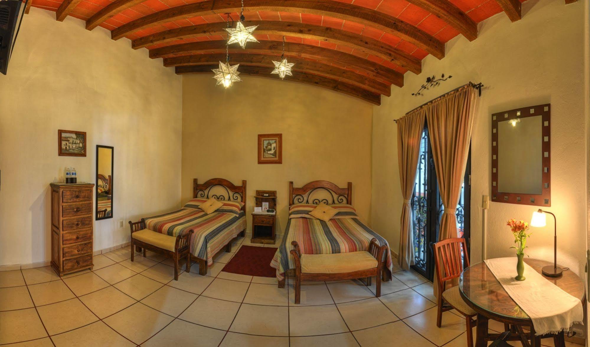 La Casa Del Laurel Hotel Taxco de Alarcon Exterior photo