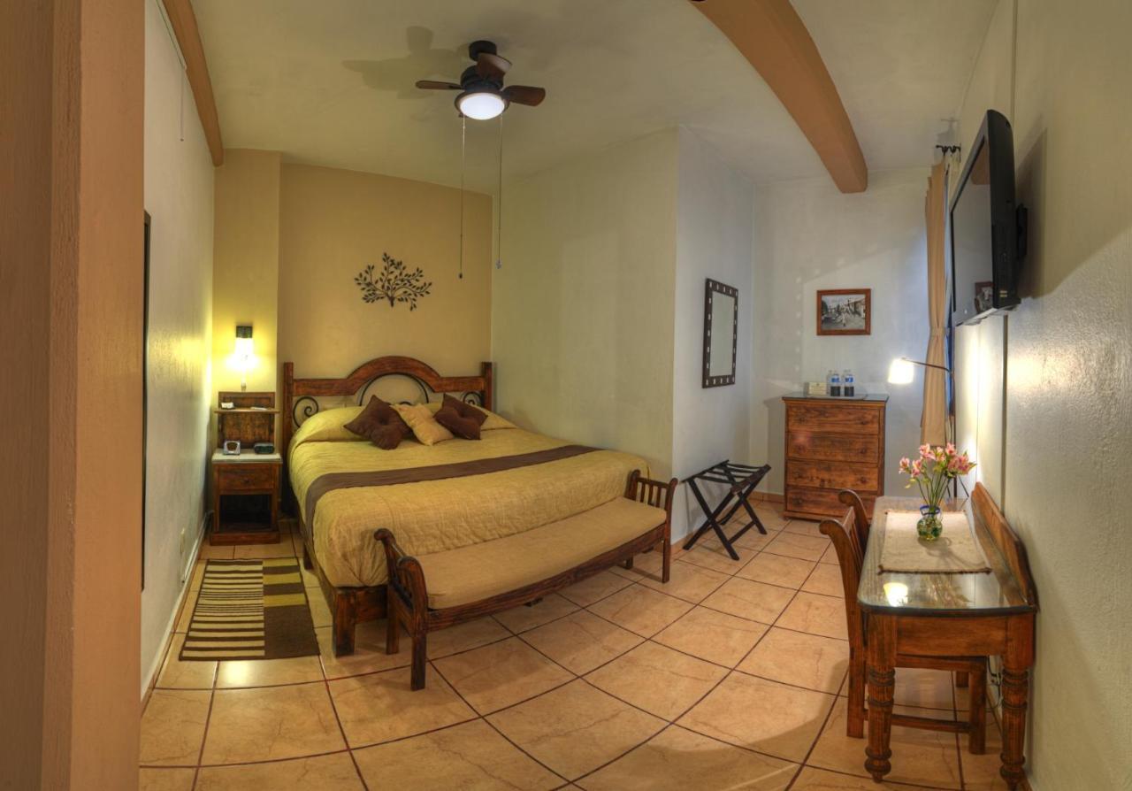 La Casa Del Laurel Hotel Taxco de Alarcon Exterior photo